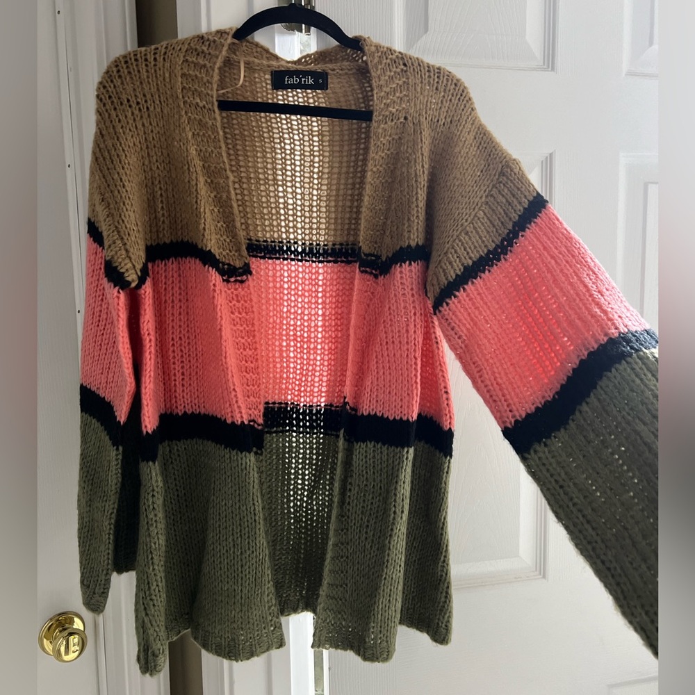 💰Fab’rik Color block knit cardigan sweater